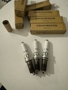 Swieca oryginalna VW audi 06m905606f