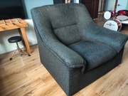 Fotel granatowy, szeroki, głęboki, wygodny