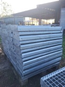 Stopnie z kraty Wema,  stal nierdzewna 