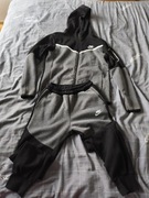 Dres kompletny Nike