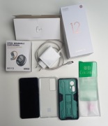Xiaomi 12T plus słuchawki
