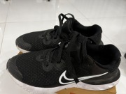 Buty Nike Renew Run 2 roz. 39