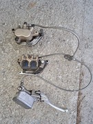 VFR 750F RC36/2 zaciski hamulcowe przód komplet