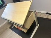 Biurko regulowane firmy MOLL 