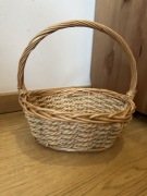 Koszyczek ozdobny, na święconkę, pleciony, Wiklina + Sznurek