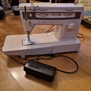 Maszyna do szycia łucznik z im.Gen.Waltera-Radom MADE IN POLAND 