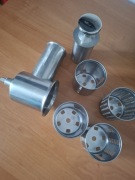 Solidna metalowa szatkownica / przystawka do maszynki do mięsa – Zestaw