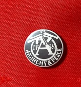 przypinka kolekcjonerska z PRL 