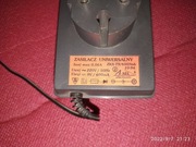 Zasilacz uniwersalny A-sel wyjście 9V