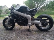 Triumph sprint 955i st naked streetfighter