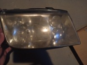 VW Bora reflektory lampy przednie