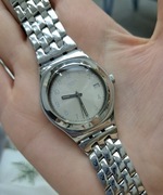 Zegarek swatch irony medium srebrny  długa bransoleta