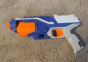 PODSTAWOWY Pistolet NERF N-STRIKE ELITE DISRUPTOR + 20 strzałek 