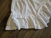 biała asymetryczna varlesca spódniczka