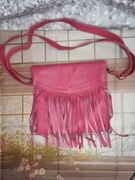Torebka damska różowa z frędzlami długimi