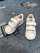 Buty dziewczęce Adidas Friends Disney 9,5 / 27