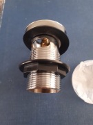 Zupełnie nowy odpływ Flomasta z otworem na baterię umywalkową, 32mm 