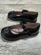 Lakierowane baleriny dziewczęce