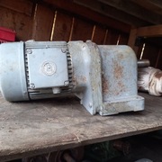 Motoreduktor prosty 0.75kw 29obr 