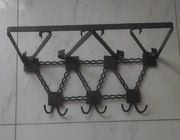 Wieszak na ścianę.