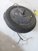 Silnik do hulajnogi elektrycznej z oponą bezdętkową 60/70-6.5