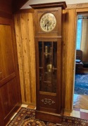 Zegar stojący typu grandfather's clock