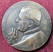 Papież Jan Paweł II w Fatimie 1982 r.(65-ta roczn. objawienia) brąz patyn.