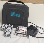 Cozmo Anki robot uszkodzony