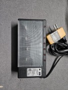 Stara ładowarka baterii V-669