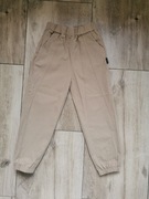 Spodnie beżowe, gumka w pasie, kieszenie