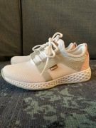 Buty sportowe Bench dziewczęce roz. 35 nowe 