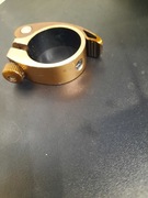 Zacisk QR 34 dolnej części sztycy kierownicy Dahon