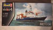 Statek badawczy Meteor 1:300 Revell
