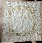 Obrus bieżnik ecru beżowy kwadratowy