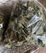 Liść winogron, całe- naturalnie suszone 