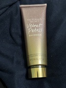 Velvet petals shimmer Victoria’s Secret
