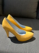 Szpilki / czółenka Gino Rossi - skóra naturalna - żółte (kanarkowe)