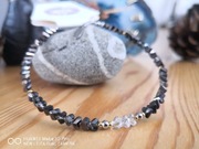 Bransoletka z kryształków. 