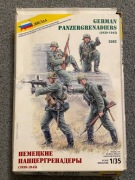 Niemiecki Panzergrenadiers WWII skala 1:35 (Zvezda)