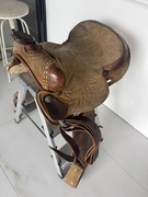 Westernowe siodło na konia amerykańskie pieknie zdobione duże z trzemionami