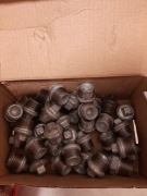 korek 1/2 cala z obrzeżem żeliwny 50 szt