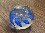 Śliczna szklana kula ozdoba przycisk do papieru 