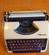 Maszyna do pisania Olympia Werke 