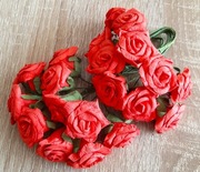 Sztuczne kwiaty papierowe RÓŻYCZKI do stroików,średn.2,5cm,20 szt.- 4,90 zł