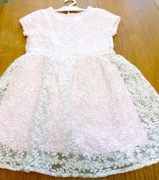 piekna koronkowa sukienka  rozmiar-110cm