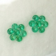Szmaragd naturalny Brylantowy _ na złoty pierścionek, sygnet  VS +  0.1 ct 