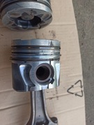 Tłok z korbowodem opel astra j 1.7 A17DTR  B4062