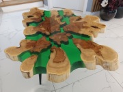 Stolik kawowy z żywicą