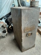 Stary kanister na amoniak