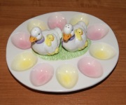 Talerz patera na jajka kaczuszki solniczka pieprzniczka PRL